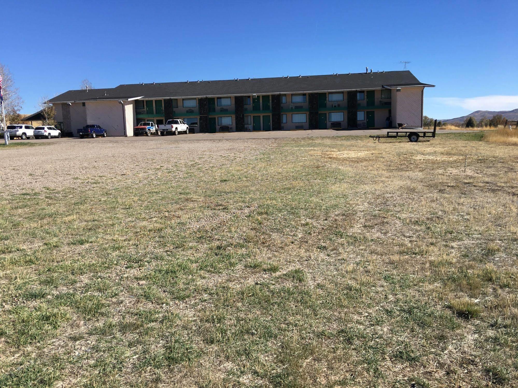 Traveler Inn Craig Exterior photo